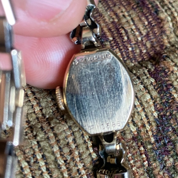 Rare Beautiful Lady Elgin 10k GF 23 Jewels Shock Proof Manual Wind Ladies Watch. - Picture 9 of 11